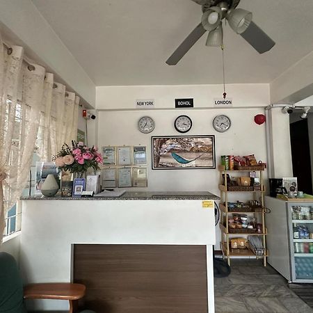 Brielles Travellers Inn Ταγκμπιλαράν Εξωτερικό φωτογραφία