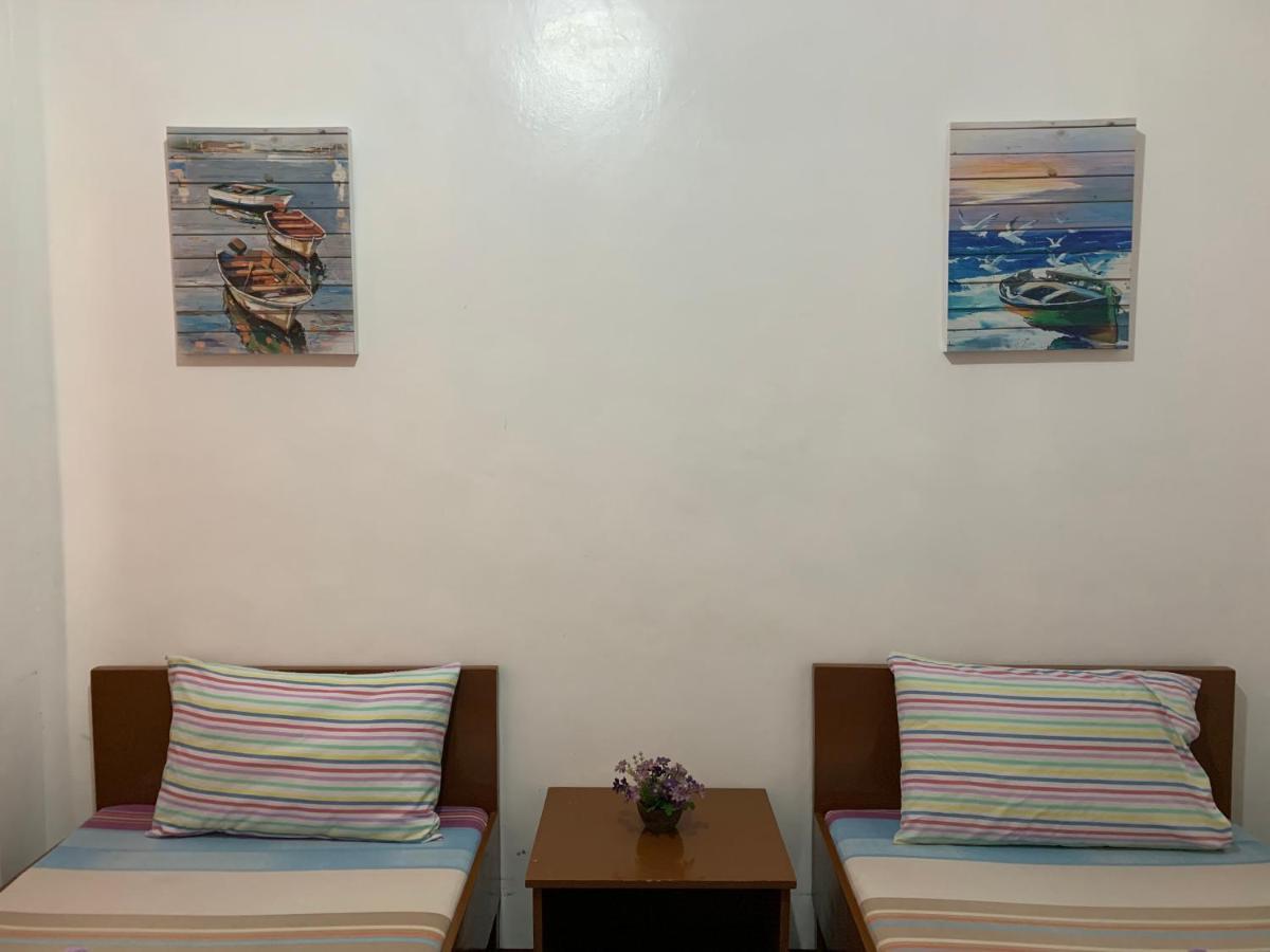 Brielles Travellers Inn Ταγκμπιλαράν Εξωτερικό φωτογραφία