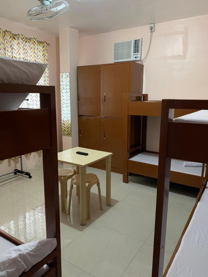 Brielles Travellers Inn Ταγκμπιλαράν Εξωτερικό φωτογραφία