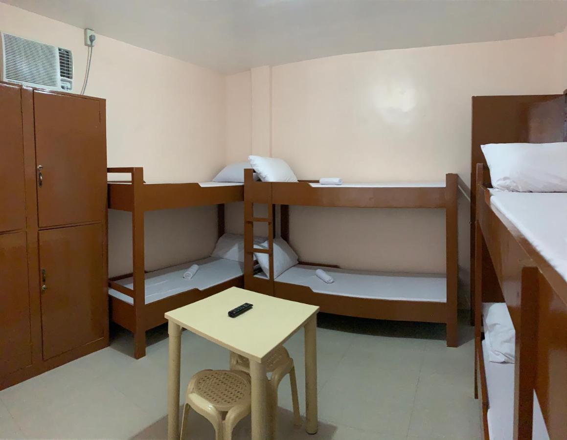 Brielles Travellers Inn Ταγκμπιλαράν Εξωτερικό φωτογραφία