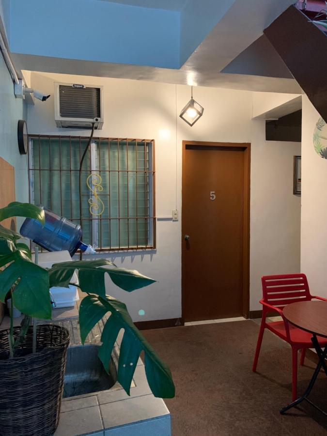 Brielles Travellers Inn Ταγκμπιλαράν Εξωτερικό φωτογραφία